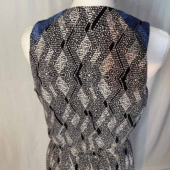 A Liz Claiborne stunning dress - Picture 8 of 9